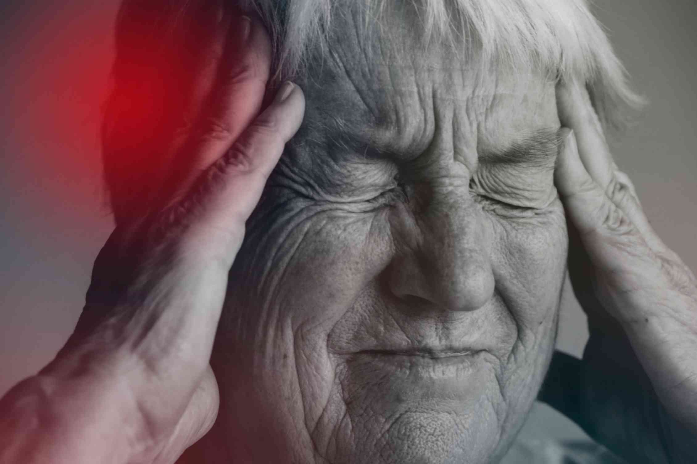 Elderly Women is going through stroke pain 