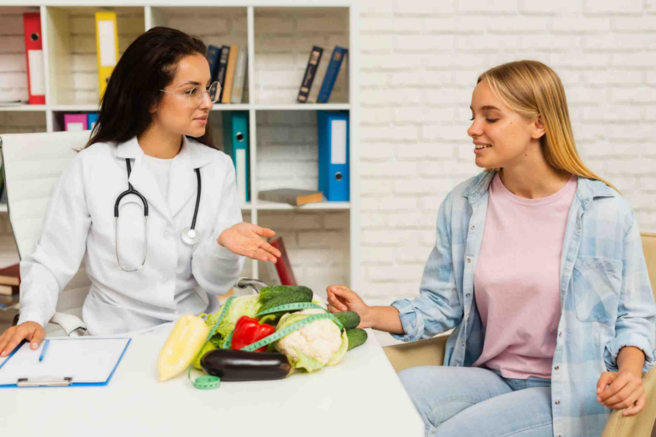 Doctor Highlights the Importance of Vegetables to Patient