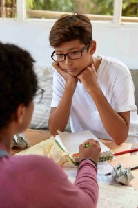 Teen Find it hard to put ideas for school presentation